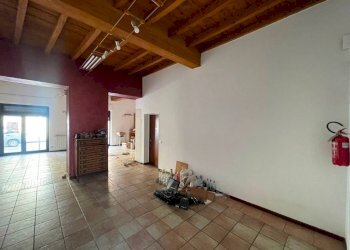 Interno non residenziale - Shop via Giuseppe Garibaldi, 28, Vimercate - photo 30