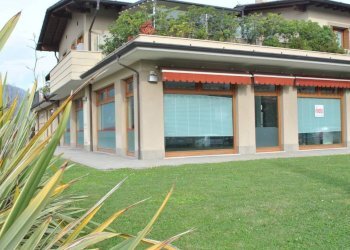 Facciata - Negozio via Dottor Aldo Madruzza, 37, Paratico - foto 3