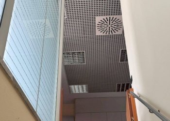 Interno palazzo - Negozio via Alessandro Volta, 32, Ponte Lambro - foto 24