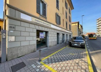 Esterno - Negozio via Gianbattista Moroni, 316, Bergamo - foto 32