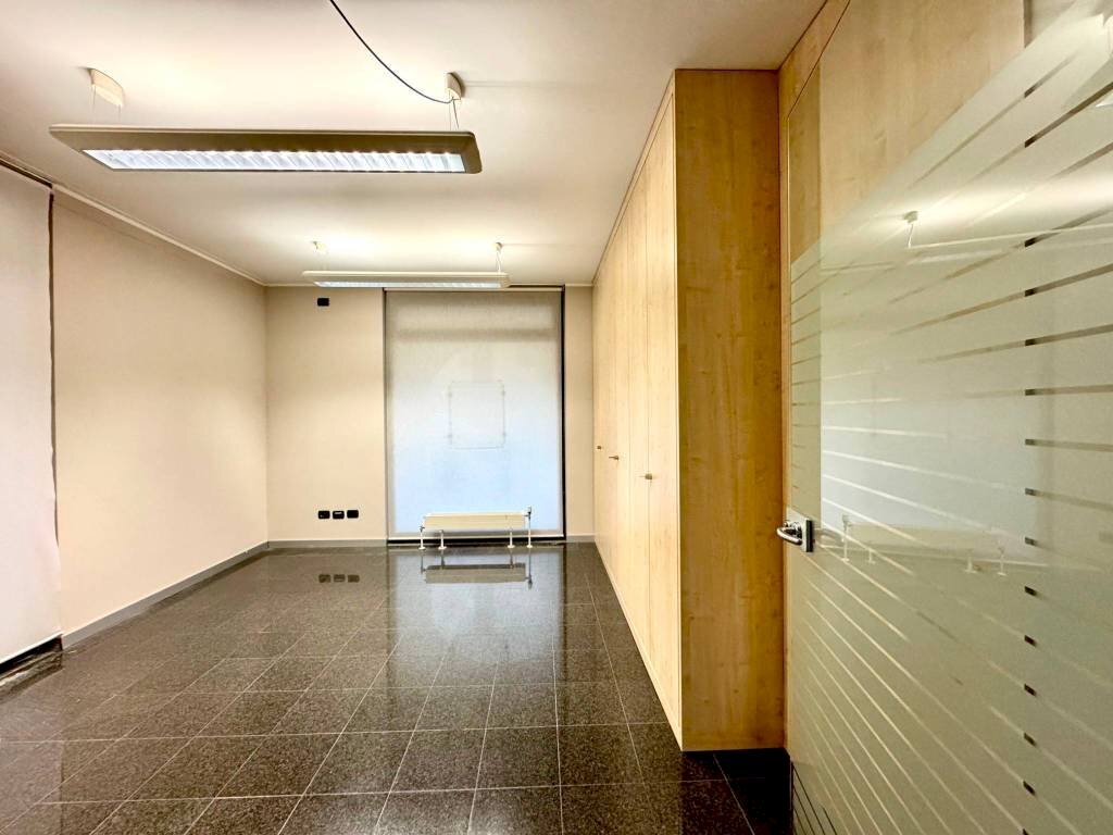 Stanza non arredata - Negozio via Donadoni, 1, Pedrengo - foto 3