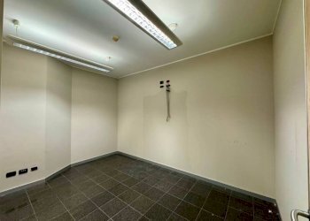 Stanza non arredata - Negozio via Donadoni, 1, Pedrengo - foto 14
