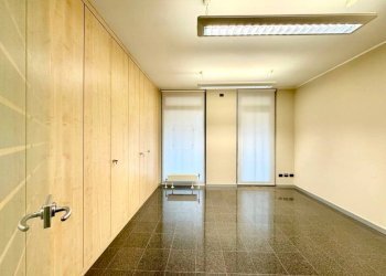Stanza non arredata - Negozio via Donadoni, 1, Pedrengo - foto 16