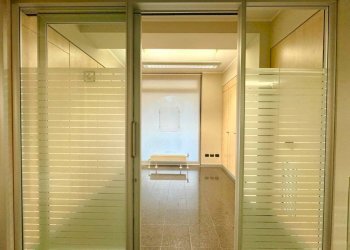 Interno palazzo - Negozio via Donadoni, 1, Pedrengo - foto 20