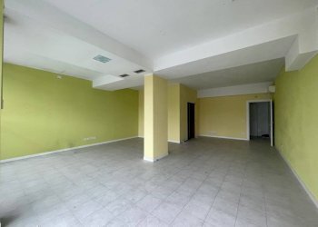 Negozio via Vincenzo Bellini, 13, Bergamo (zona Longuelo) - foto 10