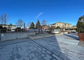 Negozio via Vincenzo Bellini, 13, Bergamo (zona Longuelo) - foto 24