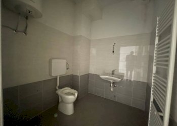 bagno - Negozio via Vincenzo Bellini, 13, Bergamo (zona Longuelo) - foto 25