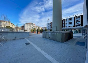 Negozio via Vincenzo Bellini, 13, Bergamo (zona Longuelo) - foto 30