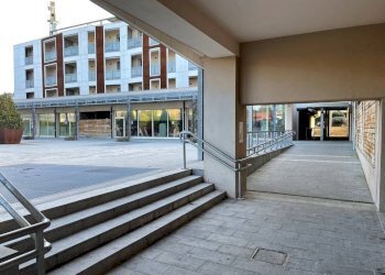 Negozio via Vincenzo Bellini, 13, Bergamo (zona Longuelo) - foto 32