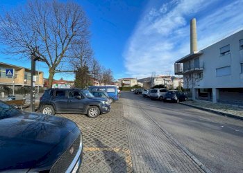 Negozio via Vincenzo Bellini, 13, Bergamo (zona Longuelo) - foto 35