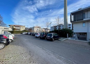 Negozio via Vincenzo Bellini, 13, Bergamo (zona Longuelo) - foto 37