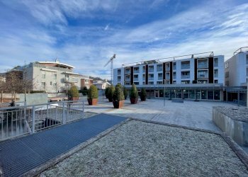 Negozio via Vincenzo Bellini, 13, Bergamo (zona Longuelo) - foto 40