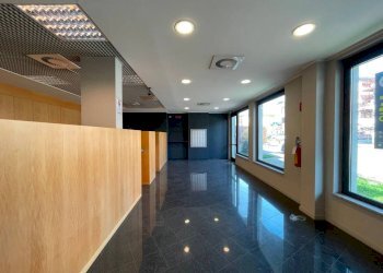 Interno non residenziale - Negozio via Campofiori, 26, Almè - foto 7