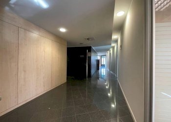 Interno palazzo - Negozio via Campofiori, 26, Almè - foto 24