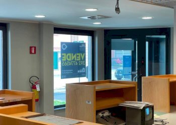 Interno non residenziale - Negozio via Campofiori, 26, Almè - foto 42