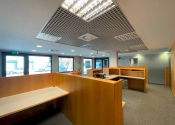 Interno non residenziale - Negozio via Campofiori, 26, Almè - foto 44