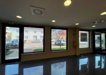 Interno non residenziale - Negozio via Campofiori, 26, Almè - foto 46