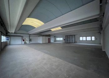 Capannone - Shed via Vittorio Veneto, 11, Rogno - photo 1