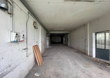 Interno non residenziale - Magazzino via Cepino, 7, Sant'Omobono Terme - foto 10