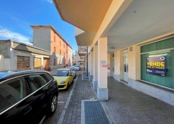 Zona - Shop via Lissenzio, 12, Lonate Pozzolo - photo 9