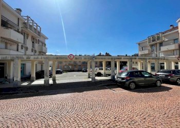 Zona - Shop via Lissenzio, 12, Lonate Pozzolo - photo 14