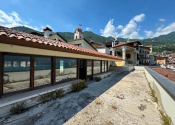 Terrazzo Panoramico - Stabile - Palazzo piazza 13 Martiri, 1, Lovere - foto 4