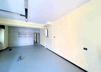 Interno non residenziale - Office via Como, 16, Olgiate Molgora - photo 2