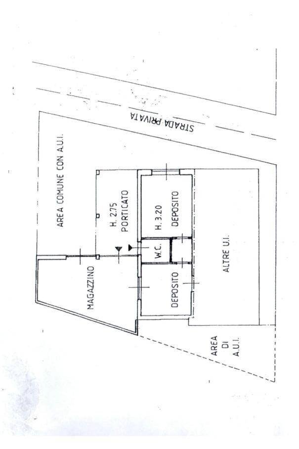 Shop piazza Dottor Ludovico Necchi, Gazzada Schianno - floor plans 1