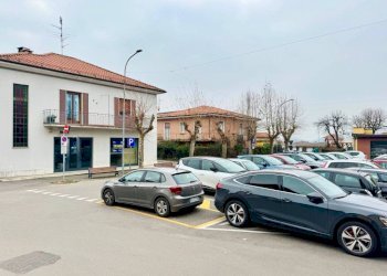 Zona - Shop piazza Dottor Ludovico Necchi, Gazzada Schianno - photo 26