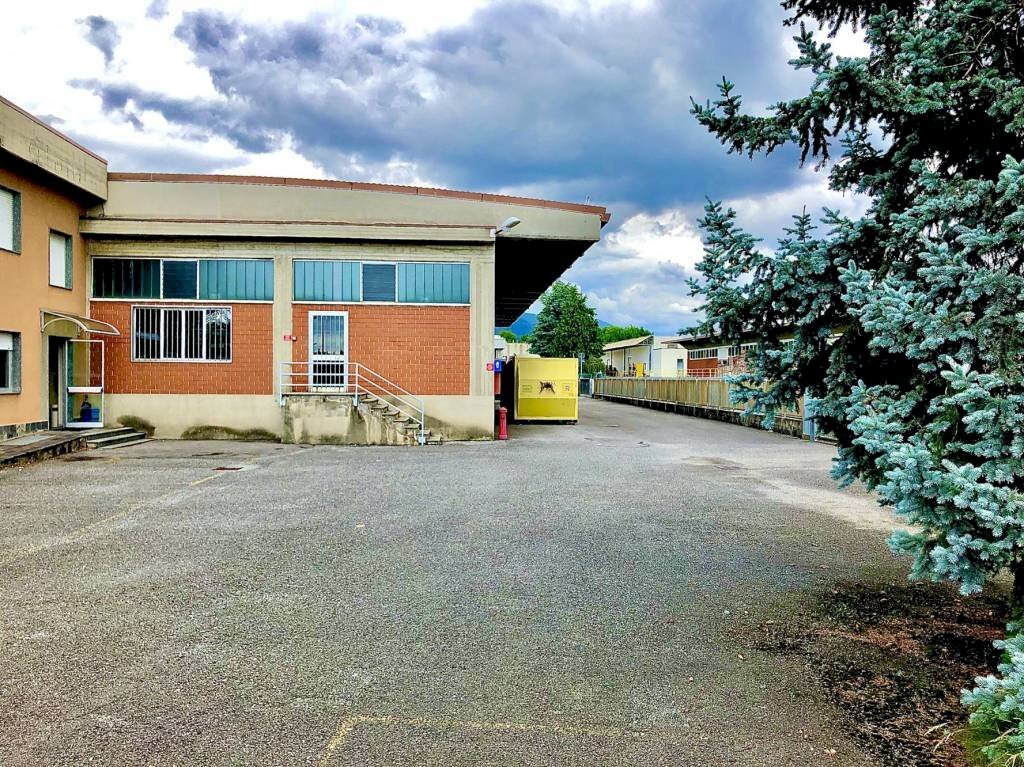 Esterno - Shed via Buratti, Bergamo (neighborhood Redona) - photo 1
