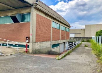 Esterno - Shed via Buratti, Bergamo (neighborhood Redona) - photo 4