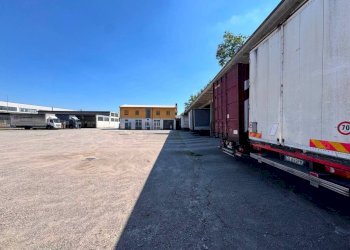 Zona - Capannone corso Italia, 8, Peschiera Borromeo - foto 14