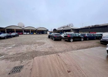 Posto macchina - Capannone corso Italia, 8, Peschiera Borromeo - foto 21