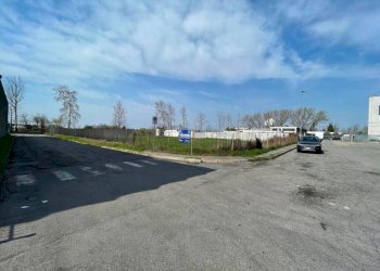 Zona - Capannone corso Italia, 8, Peschiera Borromeo - foto 49