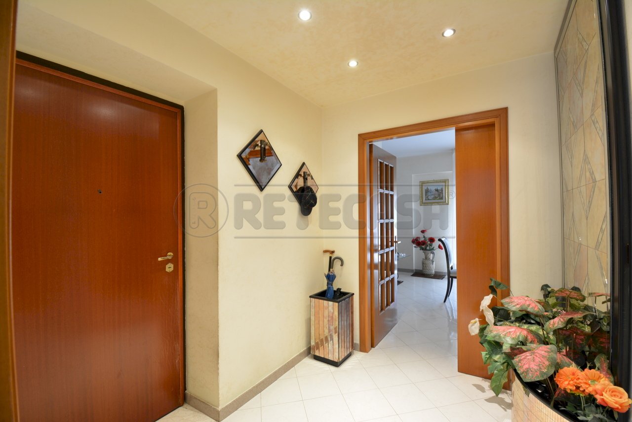 DSC_0072.jpg - Four-room apartment Via Direzione Artiglieria 49, Messina - photo 2