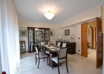 DSC_0076.jpg - Four-room apartment Via Direzione Artiglieria 49, Messina - photo 5