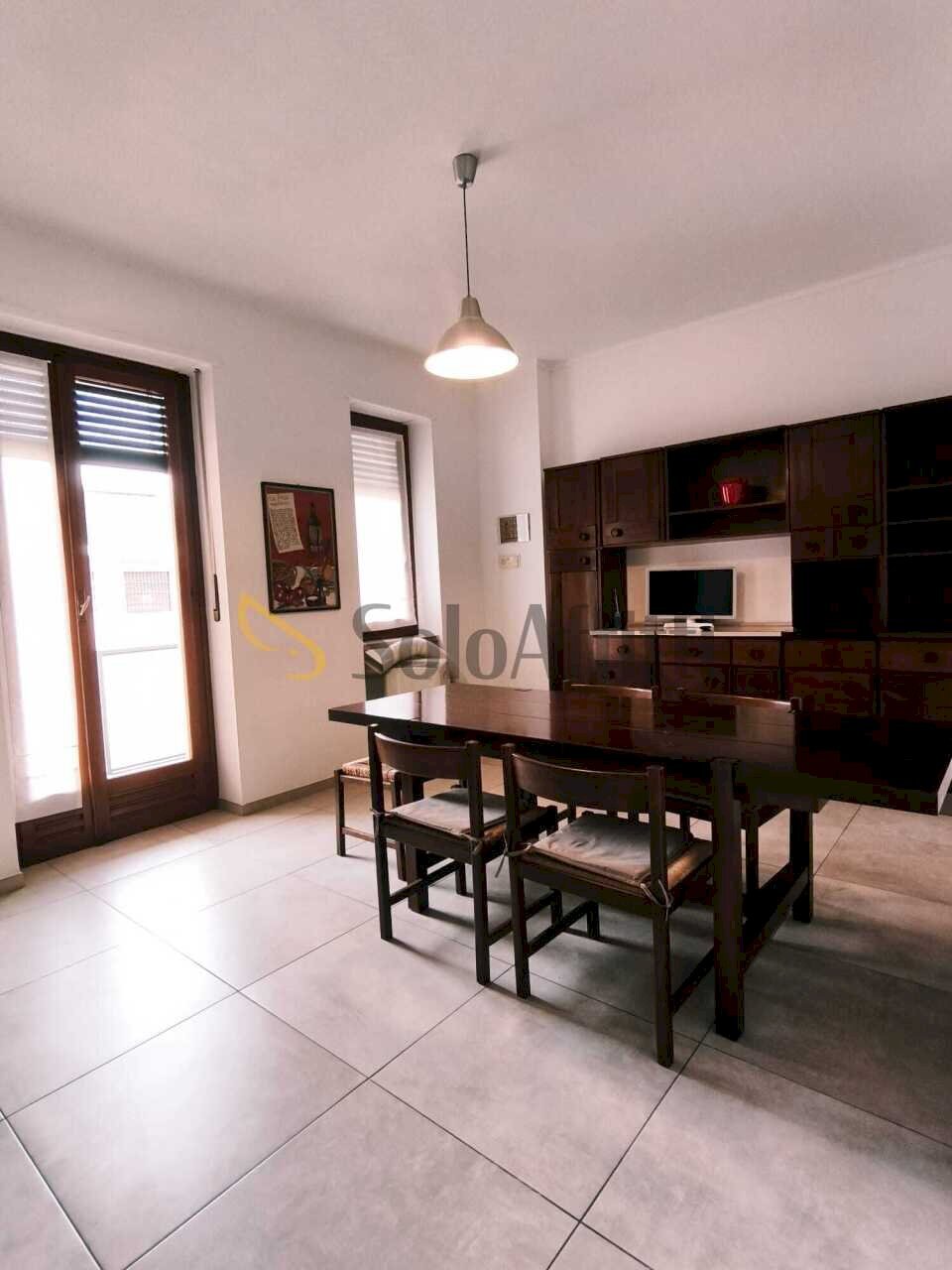 soggiorno.jpg - Quadrilocale Via Tolmino 43, Torino (zona San Paolo) - foto 1