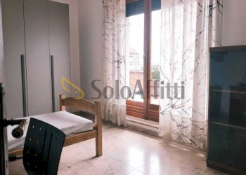 camera da letto.jpg - Quadrilocale Via Tolmino 43, Torino (zona San Paolo) - foto 12
