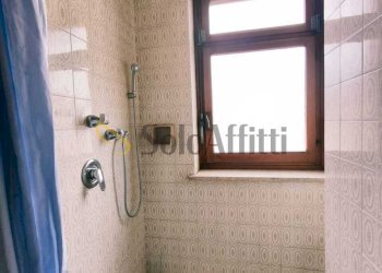 bagno.jpg - Quadrilocale Via Tolmino 43, Torino (zona San Paolo) - foto 20