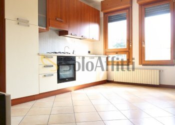 Soggiorno con cucina a vista - Bilocale Varedo - foto 2