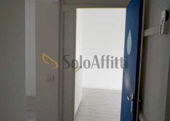 PHOTO-2026-01-09-15-25-01 2.jpg - Commercial Premises Piazzale Caduti Saronnesi 8, Saronno - photo 5