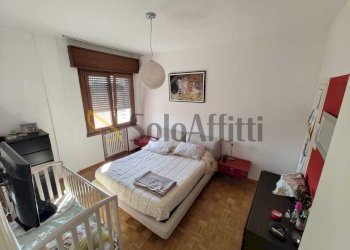 CAMERA - Three-room apartment Viale Giuseppe Mazzini, Santarcangelo di Romagna - photo 9
