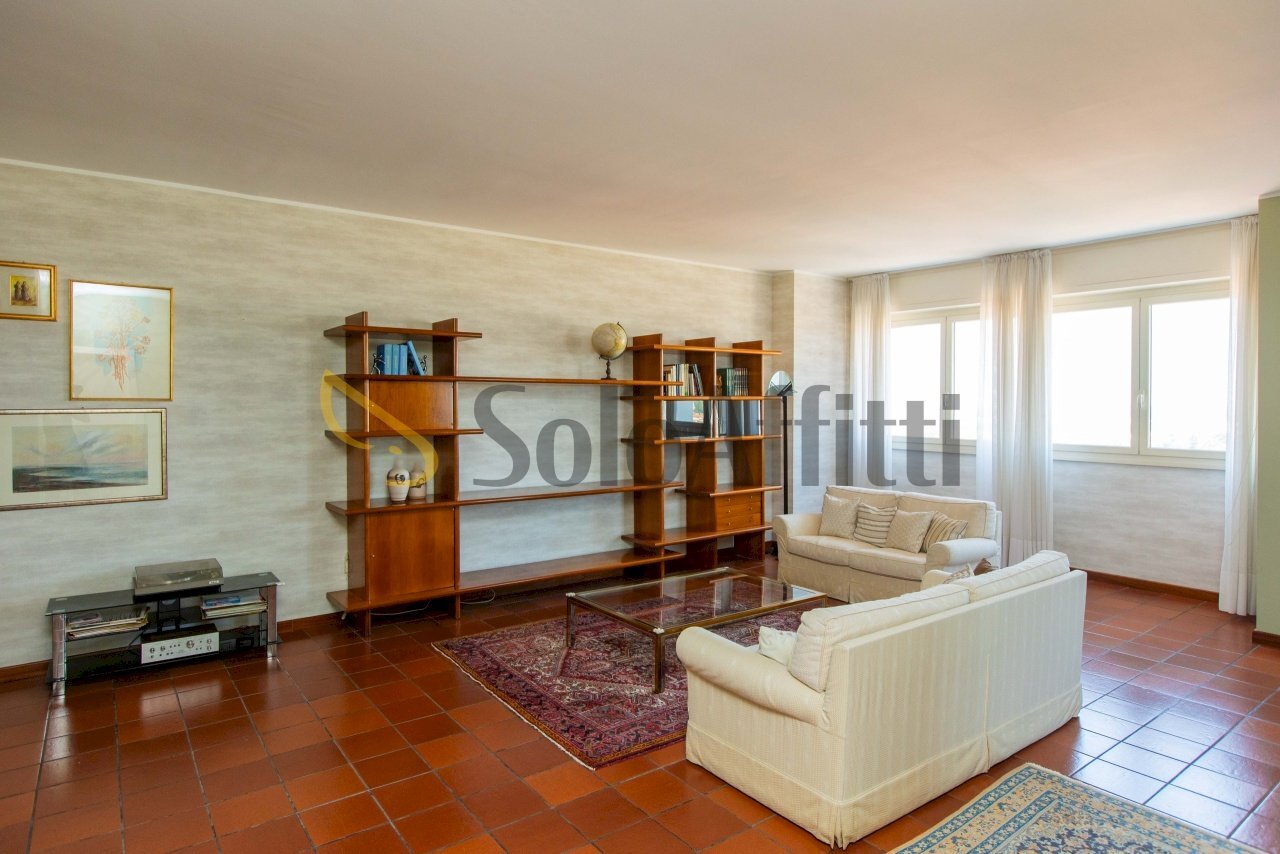 001-50 - Four-room apartment Busto Arsizio - photo 1