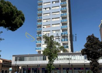 WhatsApp Image 2026-04-30 at 11.30.51 (2).jpg - Four-room apartment Busto Arsizio - photo 1