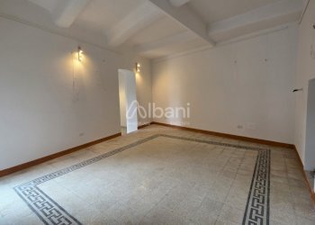 FC710_fondo commerciale_affitto_ristrutturato_con - Commercial Premises Arcola - photo 1