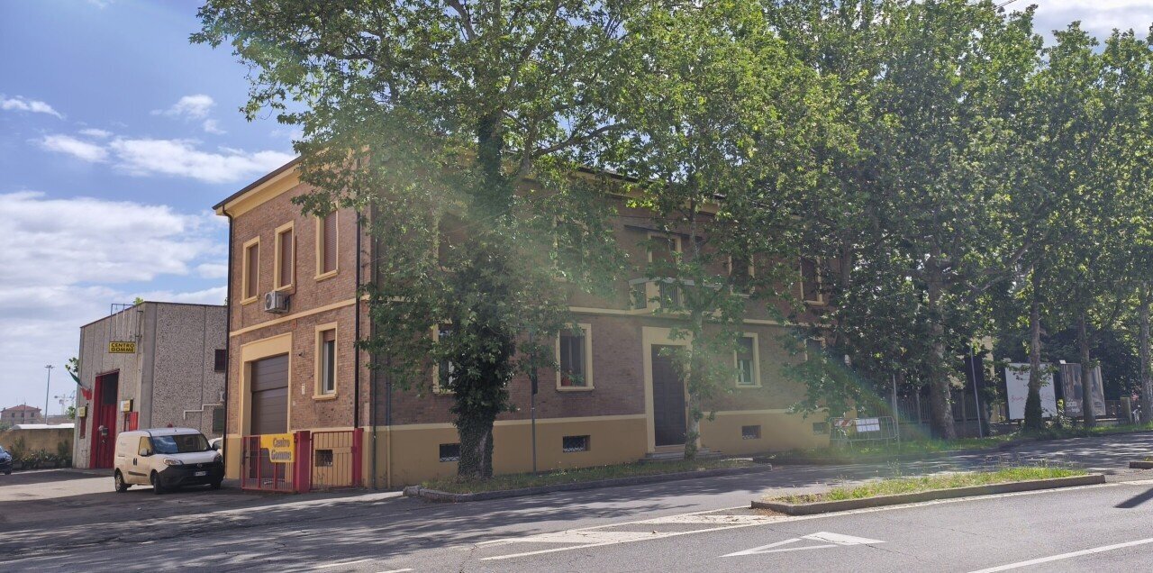 IMG_20260511_103136 - Copia.jpg - Four-room apartment Viale Raimondo Montecuccoli 4, Modena (neighborhood Circoscrizione 1) - photo 1
