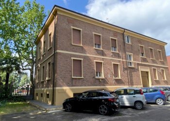 IMG_20260511_102903.jpg - Four-room apartment Viale Raimondo Montecuccoli 4, Modena (neighborhood Circoscrizione 1) - photo 2