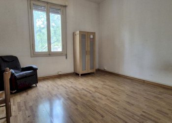 20260506_123752.jpg - Four-room apartment Viale Raimondo Montecuccoli 4, Modena (neighborhood Circoscrizione 1) - photo 4