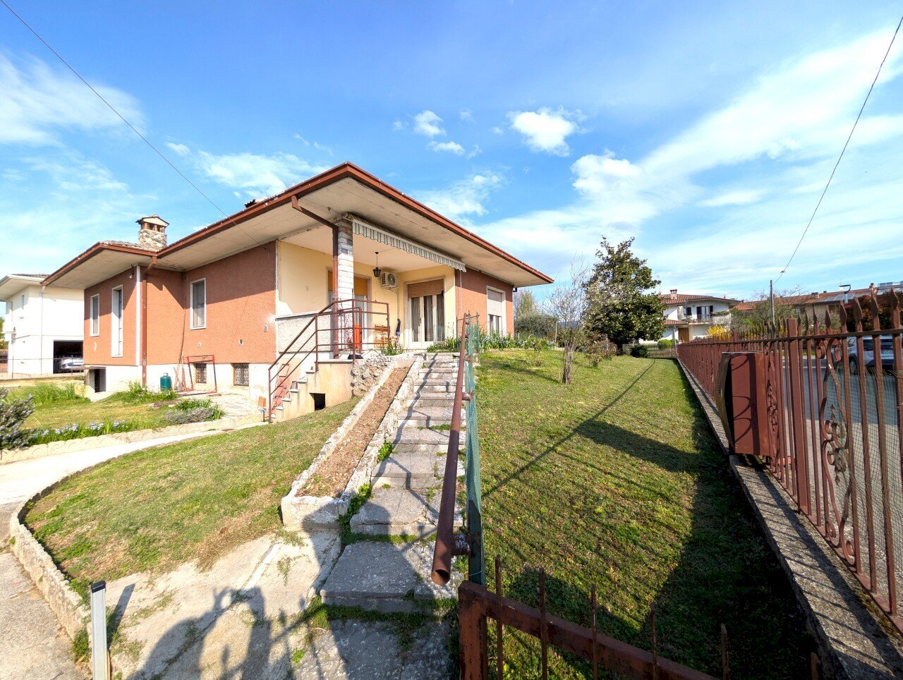 PXL_20260318_083407202.jpg - Villa Via Montegrappa 12, Calvagese della Riviera - photo 1