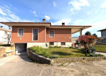 PXL_20260318_083332068.jpg - Villa Via Montegrappa 12, Calvagese della Riviera - foto 3